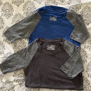 Under Armour shirt: Youth-boys: Size X-Small